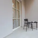 Chateau Savoy, Serikova 8
