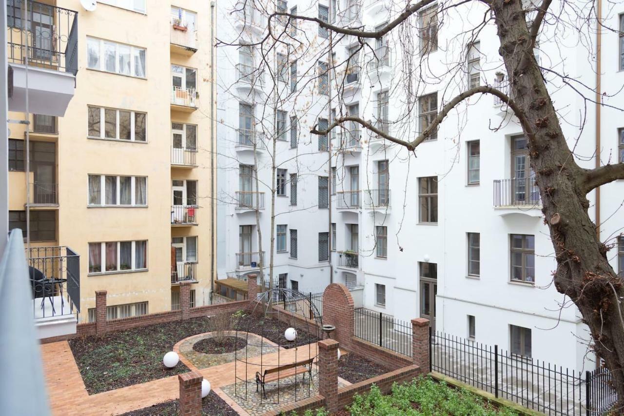 Chateau Savoy, Serikova 8 Appartamento Praga