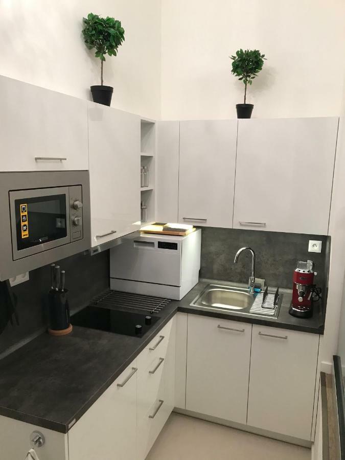 Apartament Chateau Savoy, Serikova 8